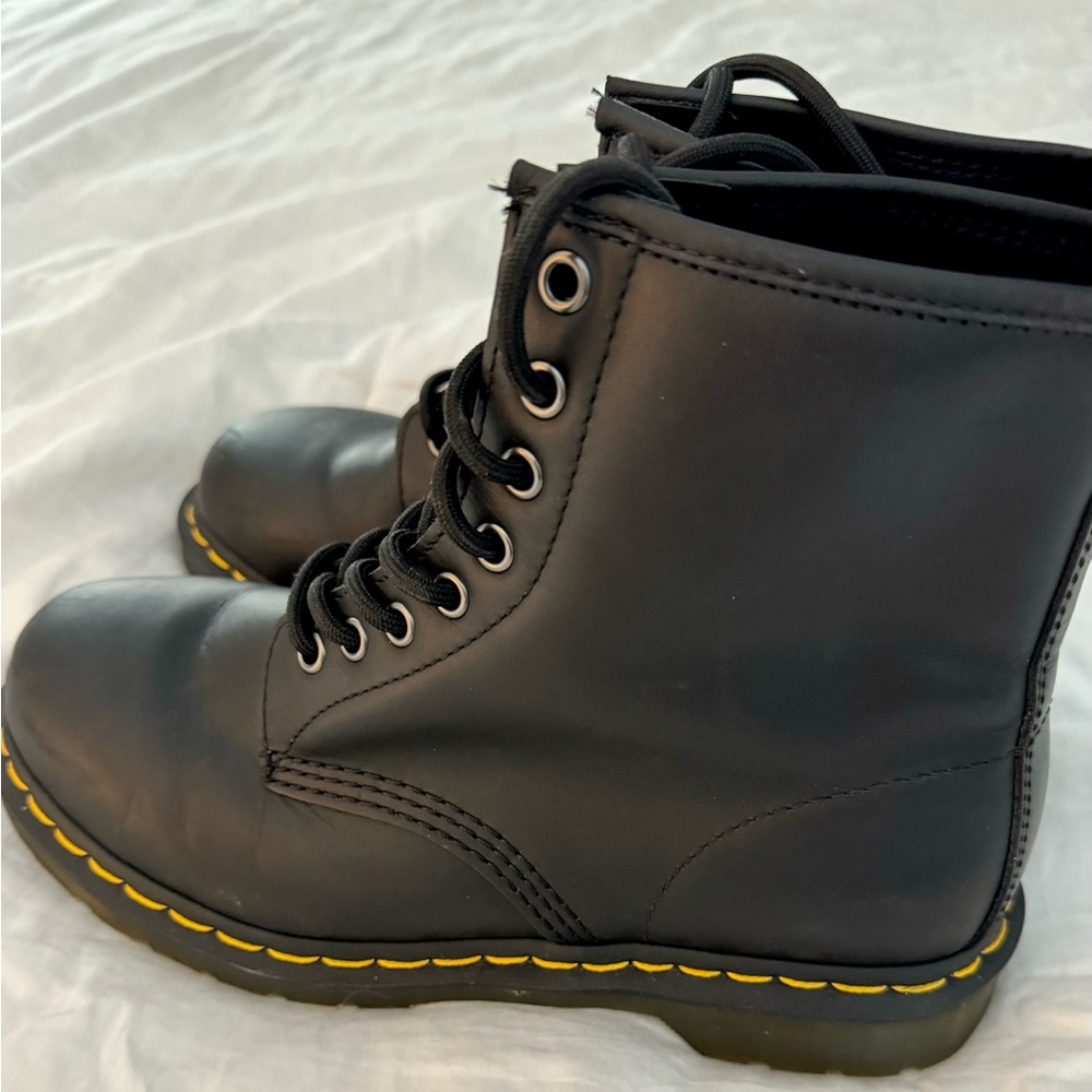 Doc Martens Womens US Size 8